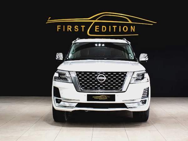 2022 ll Nissan patrol V8 400Hp ll Gcc ll Full option Platinum Le