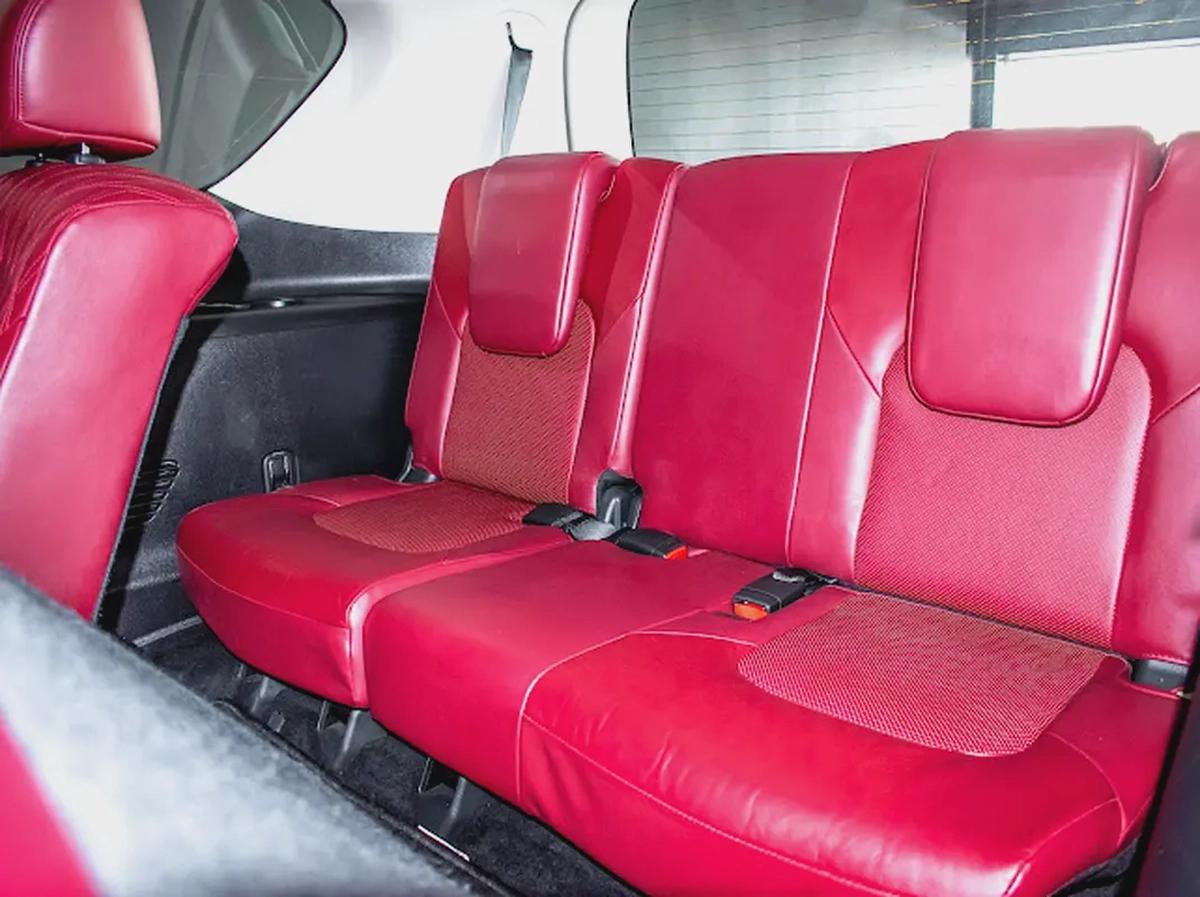 2022 ll Nissan patrol V8 400Hp ll Gcc ll Full option Platinum Le-9-9