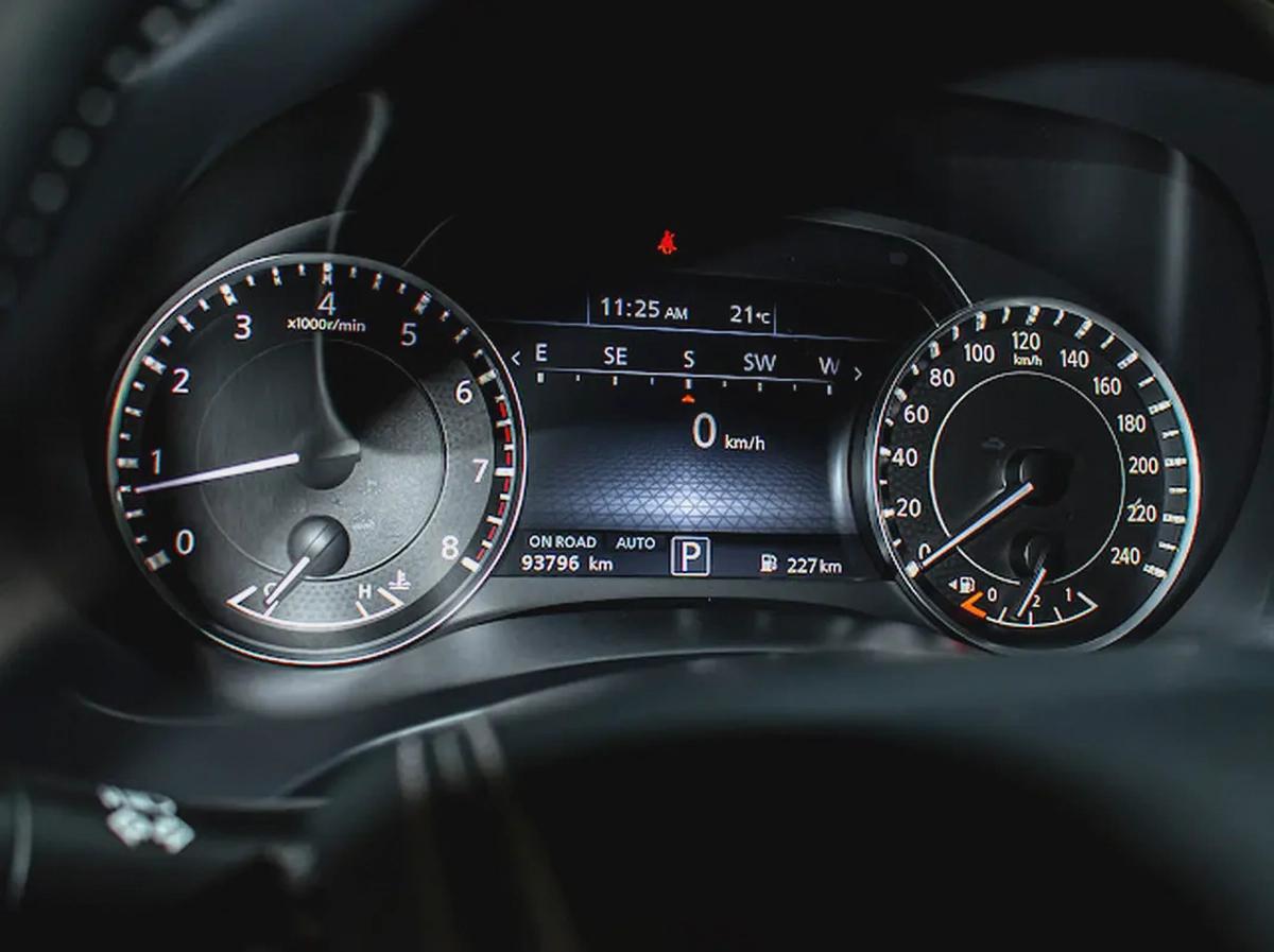 2022 ll Nissan patrol V8 400Hp ll Gcc ll Full option Platinum Le-12-12