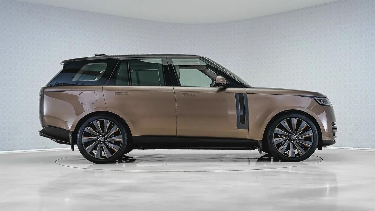 Special Offer | AED 15,882 PM | 1 of 5, GCC | P615 SV Bespoke Ghazal Edition-3-3