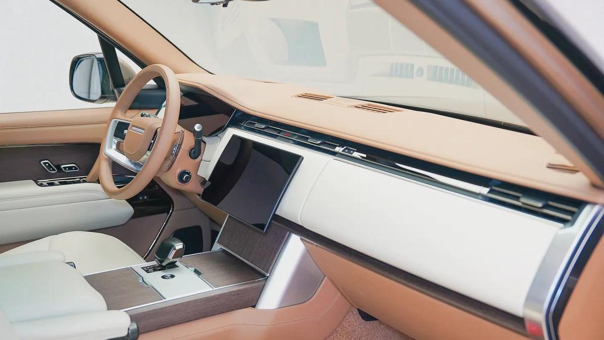 Special Offer | AED 15,882 PM | 1 of 5, GCC | P615 SV Bespoke Ghazal Edition-6-6