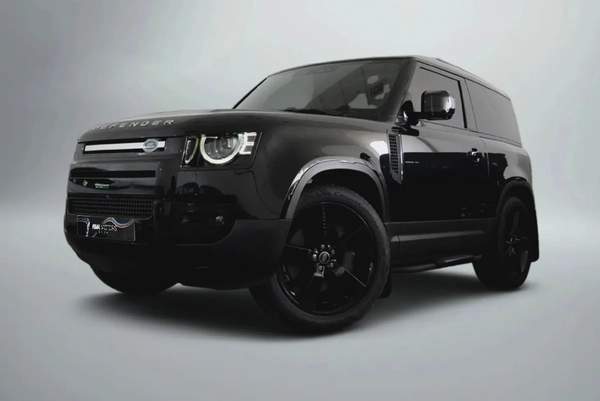 2024 Land Rover Defender 90 P400 HSE / Land Rover Warranty Service Contract