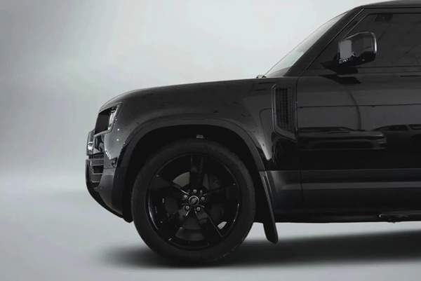 2024 Land Rover Defender 90 P400 HSE / Land Rover Warranty Service Contract