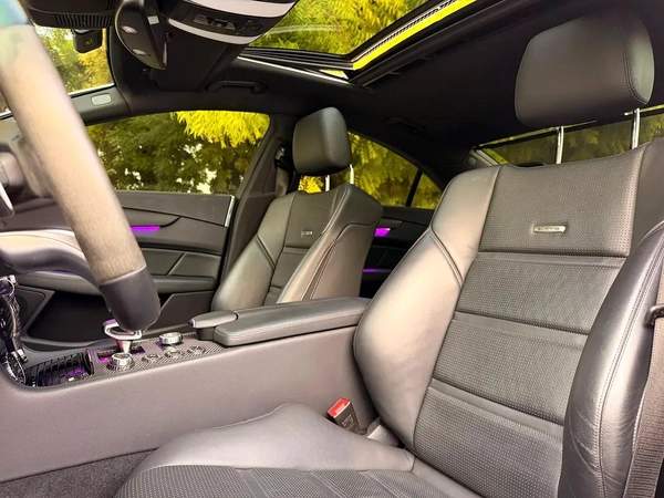 Mercedes Benz CLS 63 AMG FREE ACCIDENT UNDER WARRANTY
