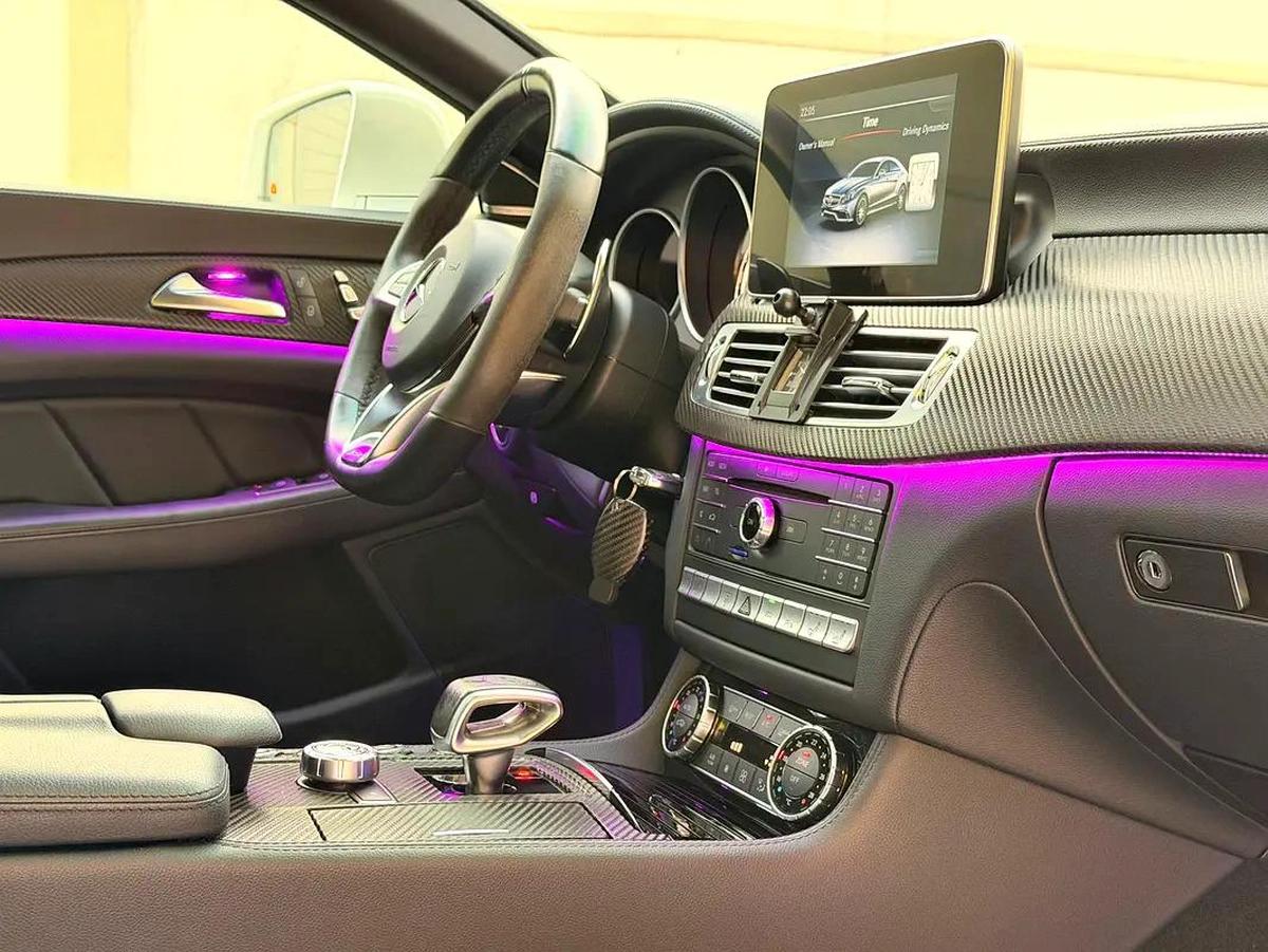 Mercedes Benz CLS 63 AMG FREE ACCIDENT UNDER WARRANTY-9-9