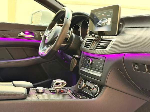 Mercedes Benz CLS 63 AMG FREE ACCIDENT UNDER WARRANTY