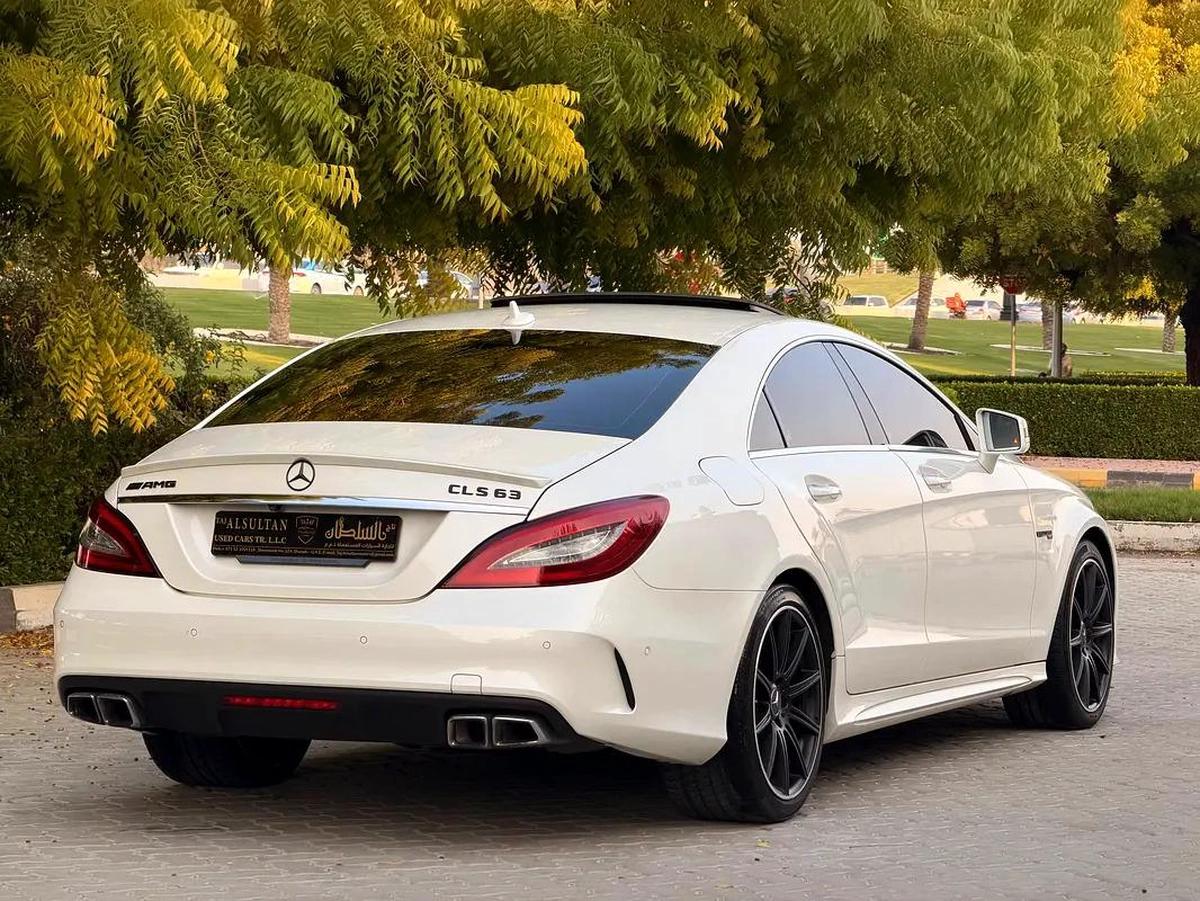 Mercedes Benz CLS 63 AMG FREE ACCIDENT UNDER WARRANTY-8-8