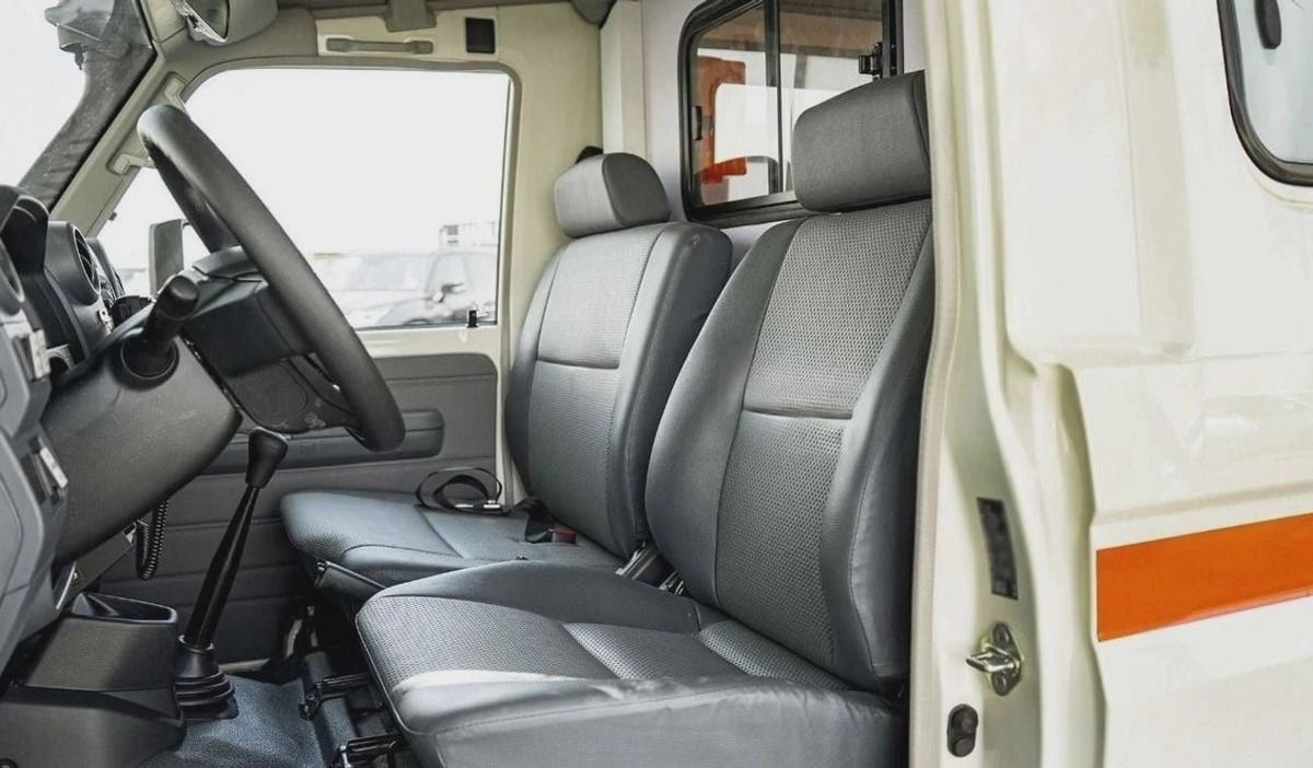 Toyota Land Cruiser 70 Toyota land cruiser Hardtop LC 78 4.2L ambulance MY2024-14-14