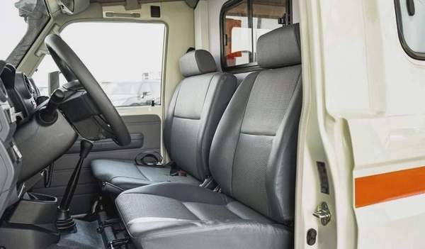 Toyota Land Cruiser 70 Toyota land cruiser Hardtop LC 78 4.2L ambulance MY2024