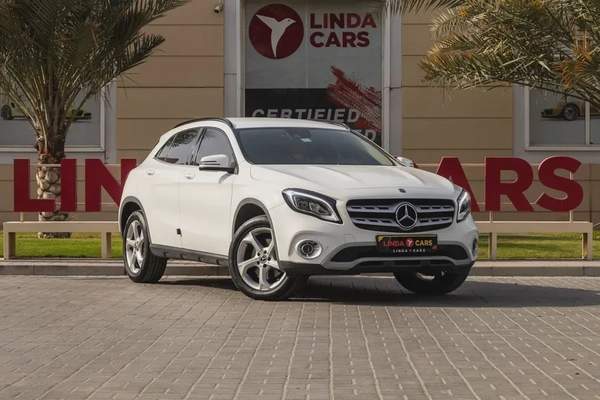 Mercedes-Benz GLA 220