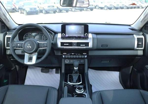 Mitsubishi L200 Mitsubishi L200 Sportero 2.4L Diesel MY2026