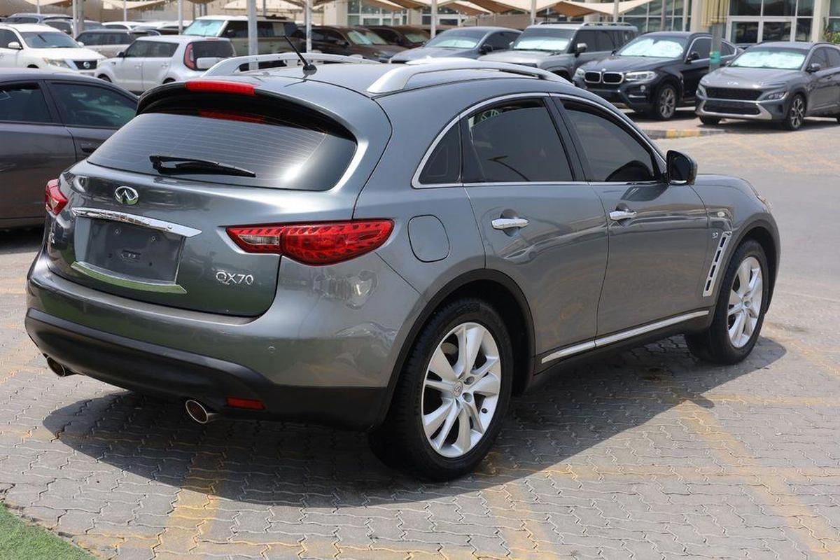 Used Infiniti QX70 3.7L Excellence 2019-9-9