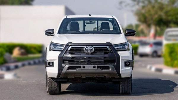 Toyota Hilux Toyota hilux adventure diesel 2.8L 2024 for export only