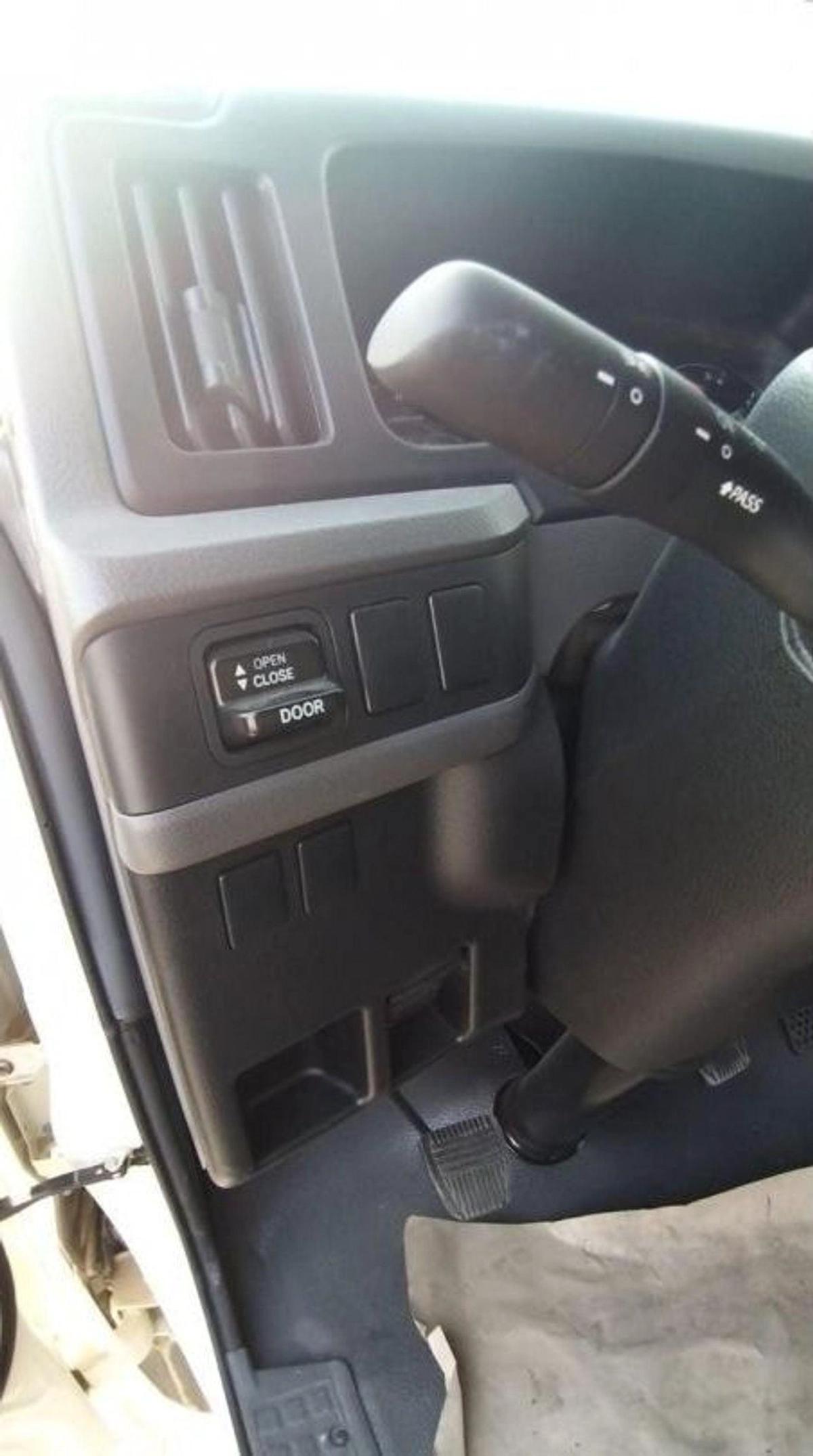 Toyota Hilux Toyota Hilux GR Sport 4.0L Petrol V6 full option 2024-8-8
