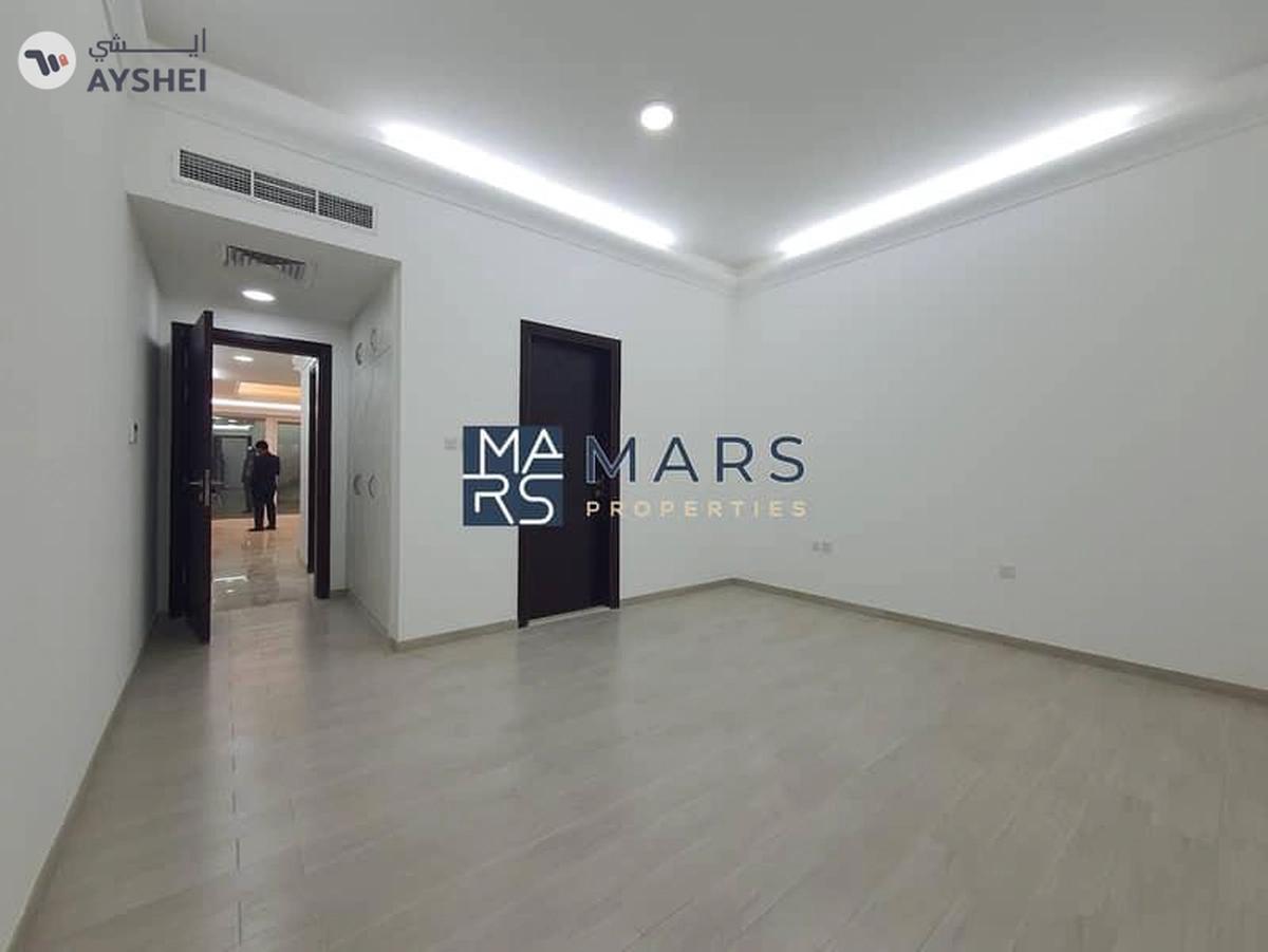 Specious Villa | Modren Finishing Availabile At Prime location-13-13