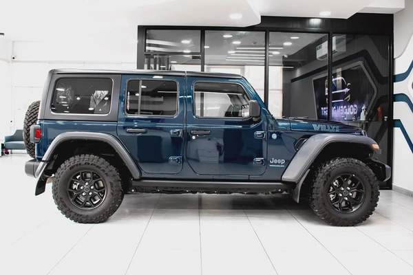 2025 Jeep Wrangler Willys 4xe hybrid