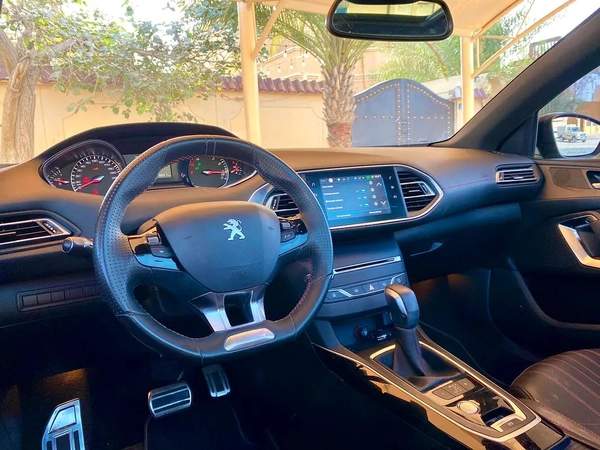2018 PEUGEOT 308 GT LINE || GCC || FULL OPTION PANORAMA || FULL SERVICE HISTORY || PRISTINE CONDTION