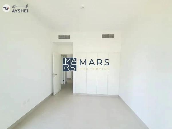 Brand New l Corner 3BHK In Masaar l First Living