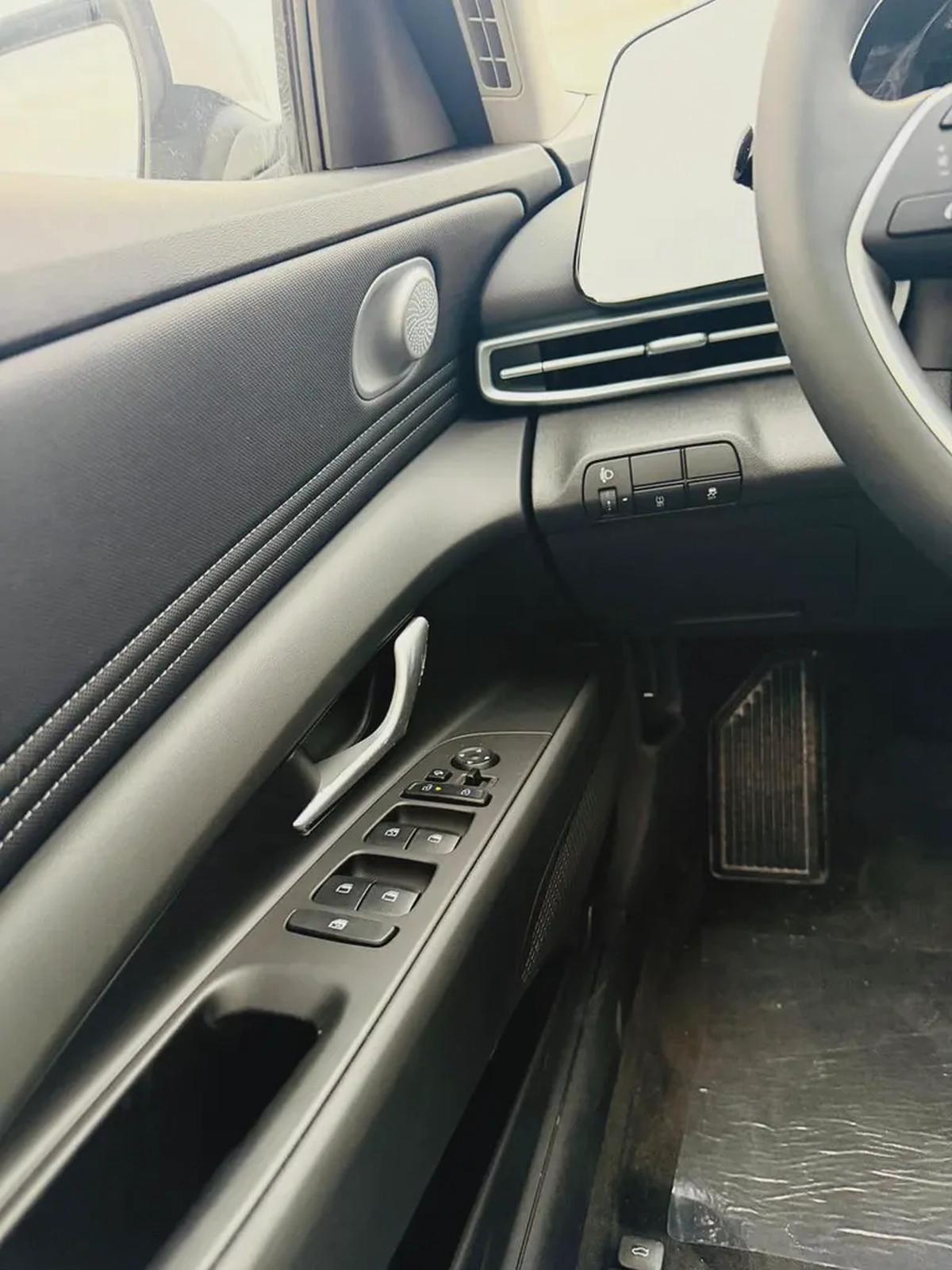 Hyundai Elantra 1.5L GLS 2025 0KM-16-16