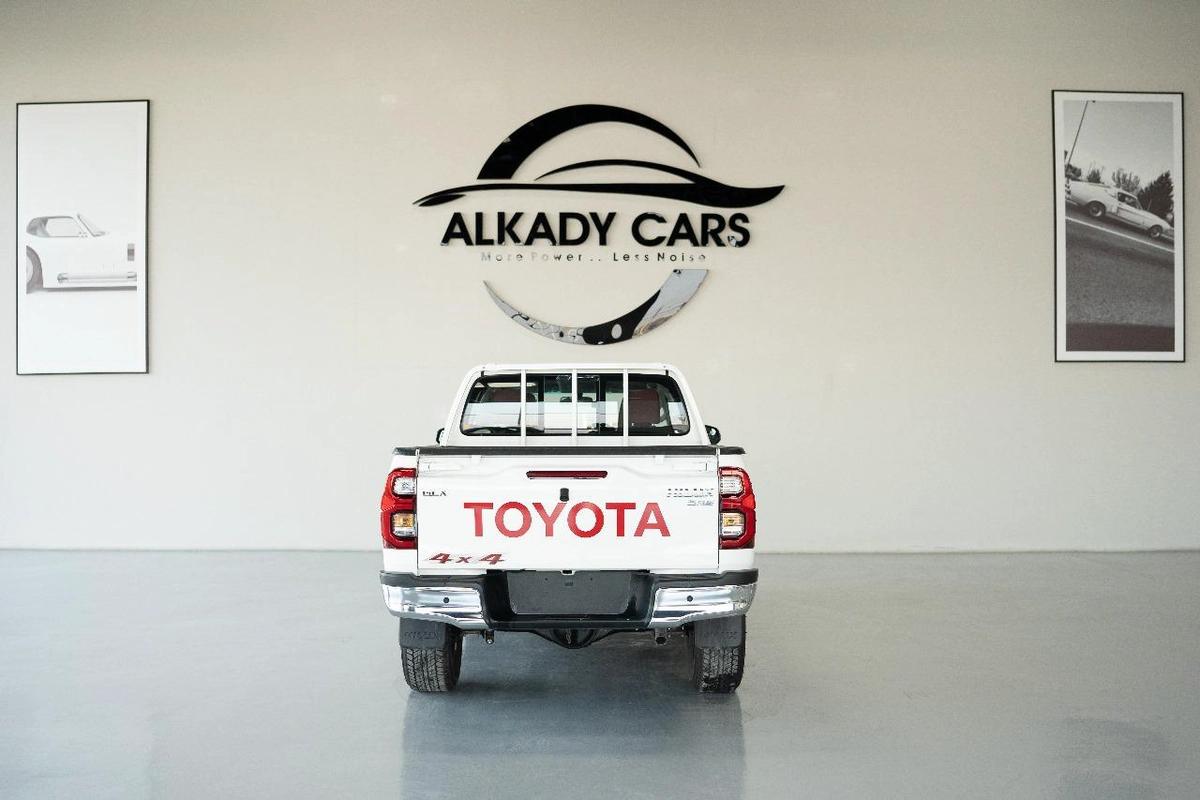 TOYOTA HILUX 2.7 Automatic 4WD 2024 GCC-6-6