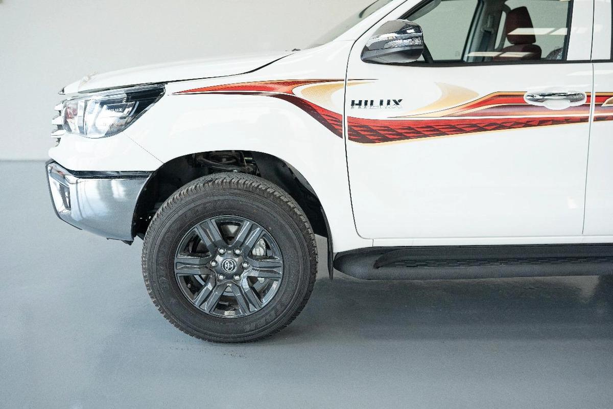 TOYOTA HILUX 2.7 Automatic 4WD 2024 GCC-2-2