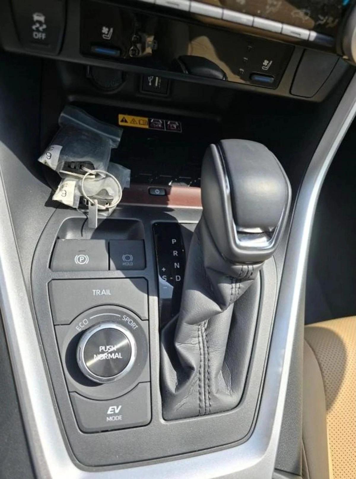 Toyota RAV4 ADVENTURE 2.5L HYBRID WITH RADAR 2025 GCC-6-6