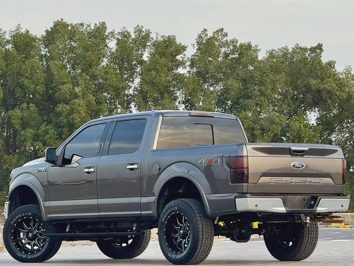 Ford F150 -2018 American specs, top of the line, in excellent condition.-3-3