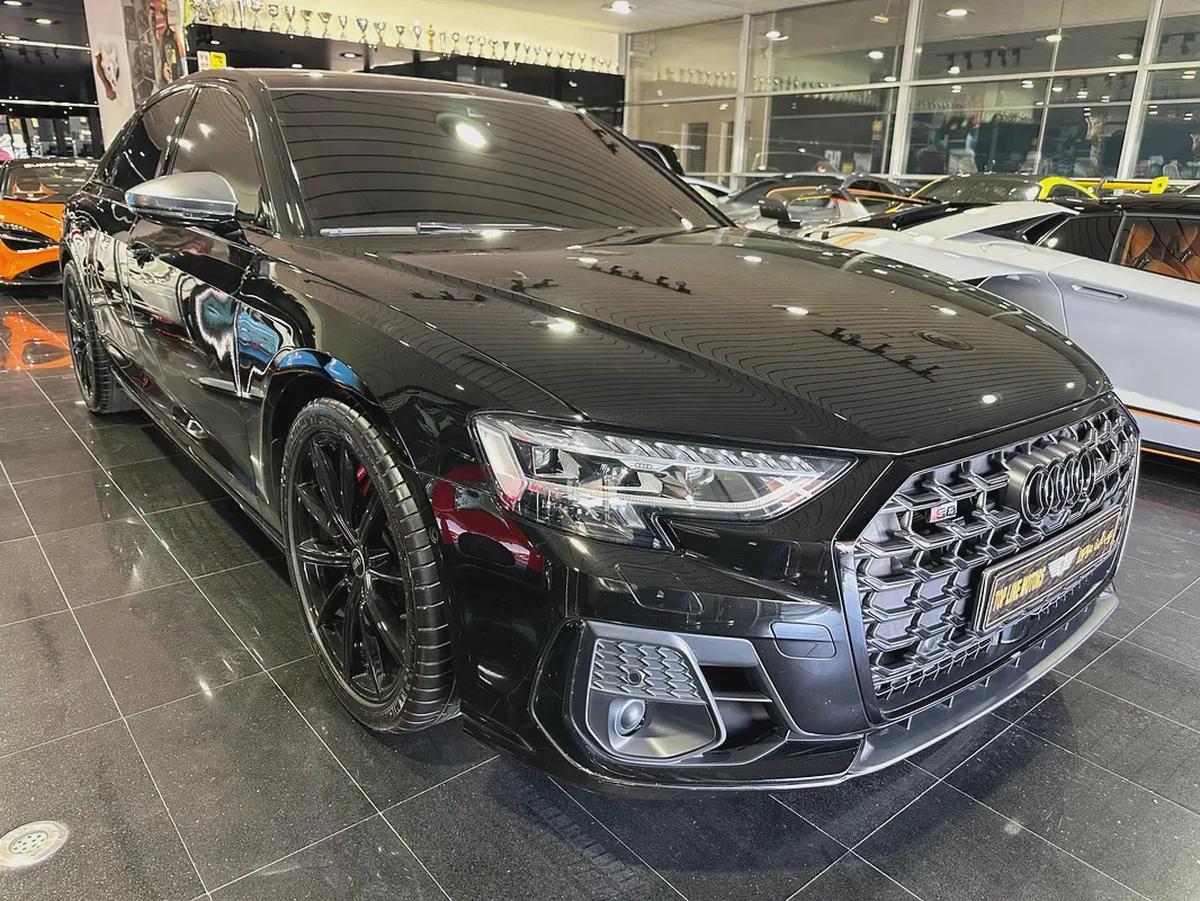 AUDI S8, GCC, UNDER WARRANTY-1-1