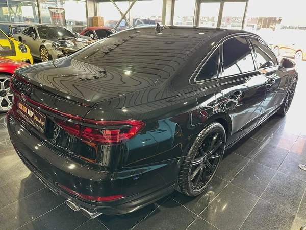 AUDI S8, GCC, UNDER WARRANTY