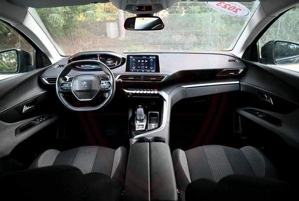 Used Peugeot 3008 2023