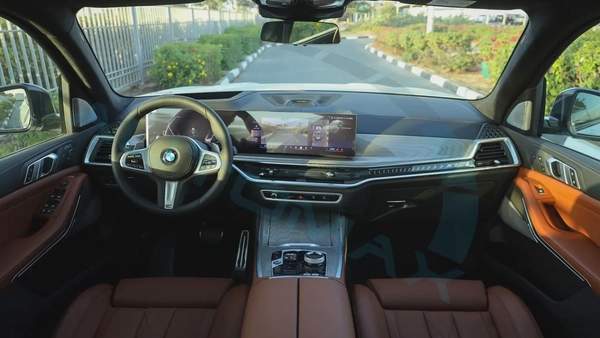 ( Only For Export ) 2026 BMW X7 xDrive 40i M 3.0T GCC BRAND NEW