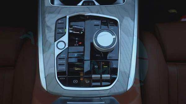 ( Only For Export ) 2026 BMW X7 xDrive 40i M 3.0T GCC BRAND NEW