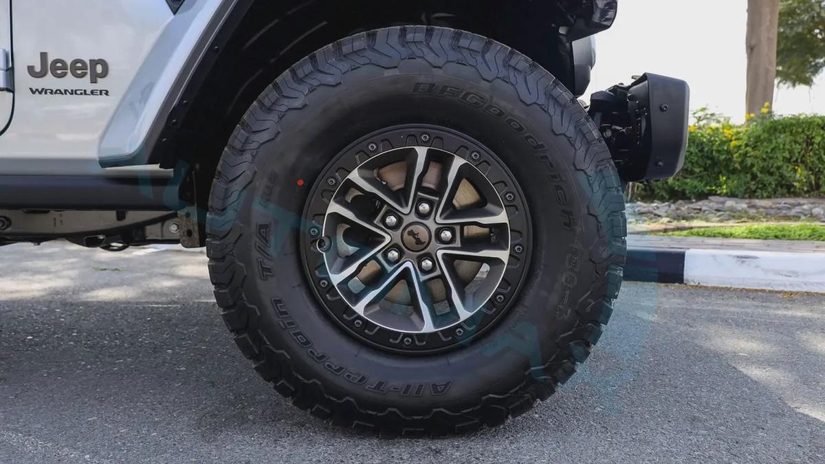 ( Only For Export ) 2024/2024 JEEP WRANGLER RUBICON 392 V8 6.4L GCC BRAND NEW-19-19