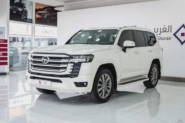 1 YR WARRANTY | 4.0 GXR | GCC | AED 4,000 PM