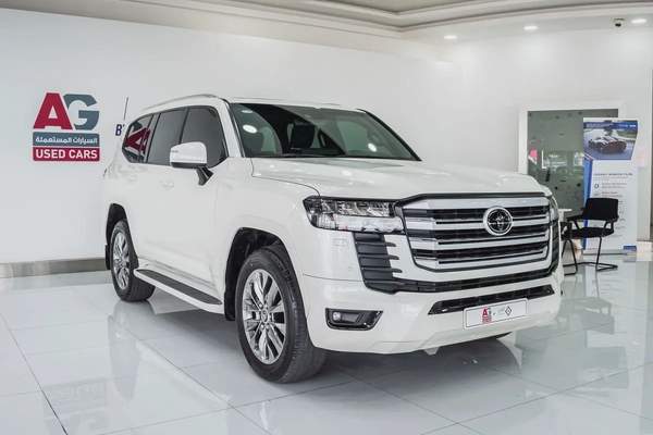 1 YR WARRANTY | 4.0 GXR | GCC | AED 4,000 PM