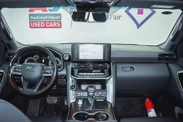 1 YR WARRANTY | 4.0 GXR | GCC | AED 4,000 PM