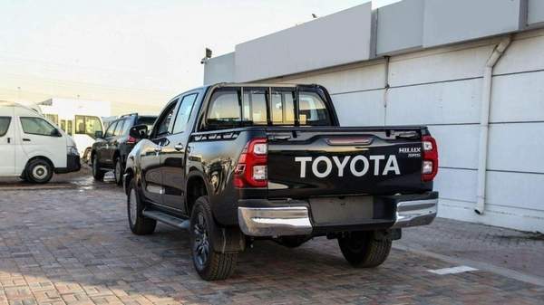 Toyota Hilux HILUX GLX 2.7L AT PETROL 2024