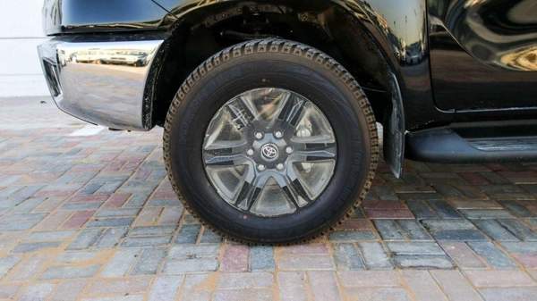 Toyota Hilux HILUX GLX 2.7L AT PETROL 2024