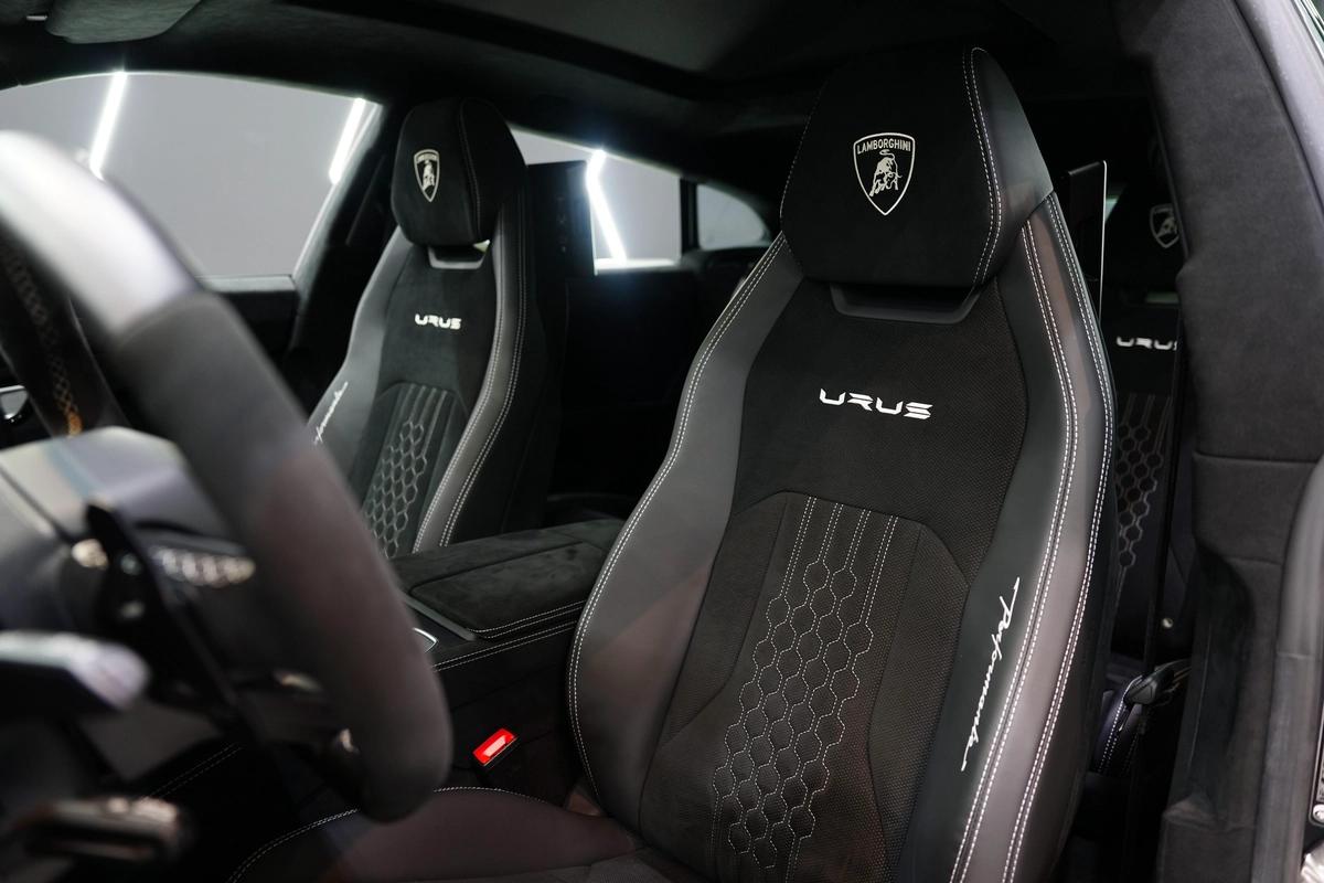 Lamborghini Urus Performante 2024-4-4