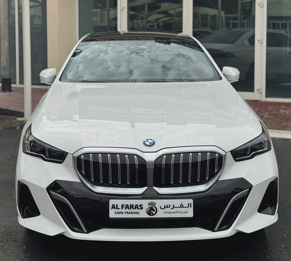 BMW 520i M kit 2024 fully loaded under warrant 2 years from Pitstop AGMC