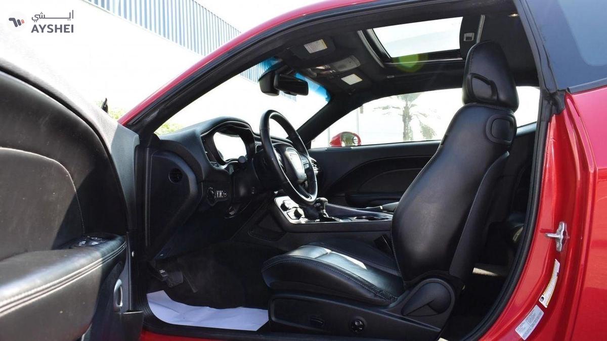 Dodge Challenger 3.6 L-8-8