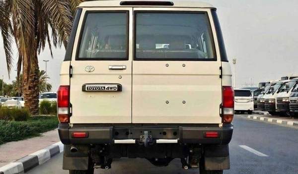Toyota Land Cruiser 70 Land cruiser lc76 4.2L diesel V6 MY2025 FOR EXPORT ONLY