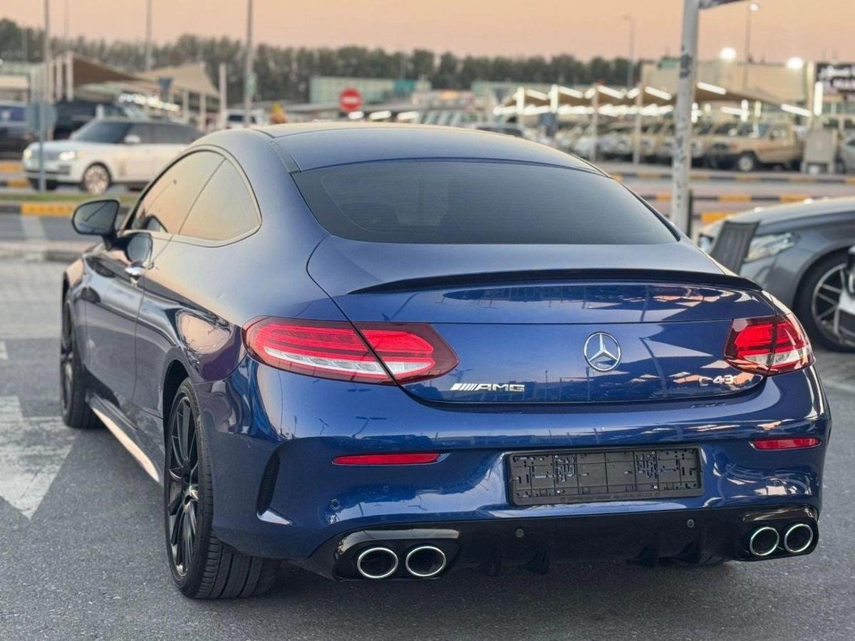 Mercedes-Benz C 43 AMG Std 3.0L-3-3