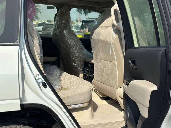 Toyota Land Cruiser GXR 3.5L