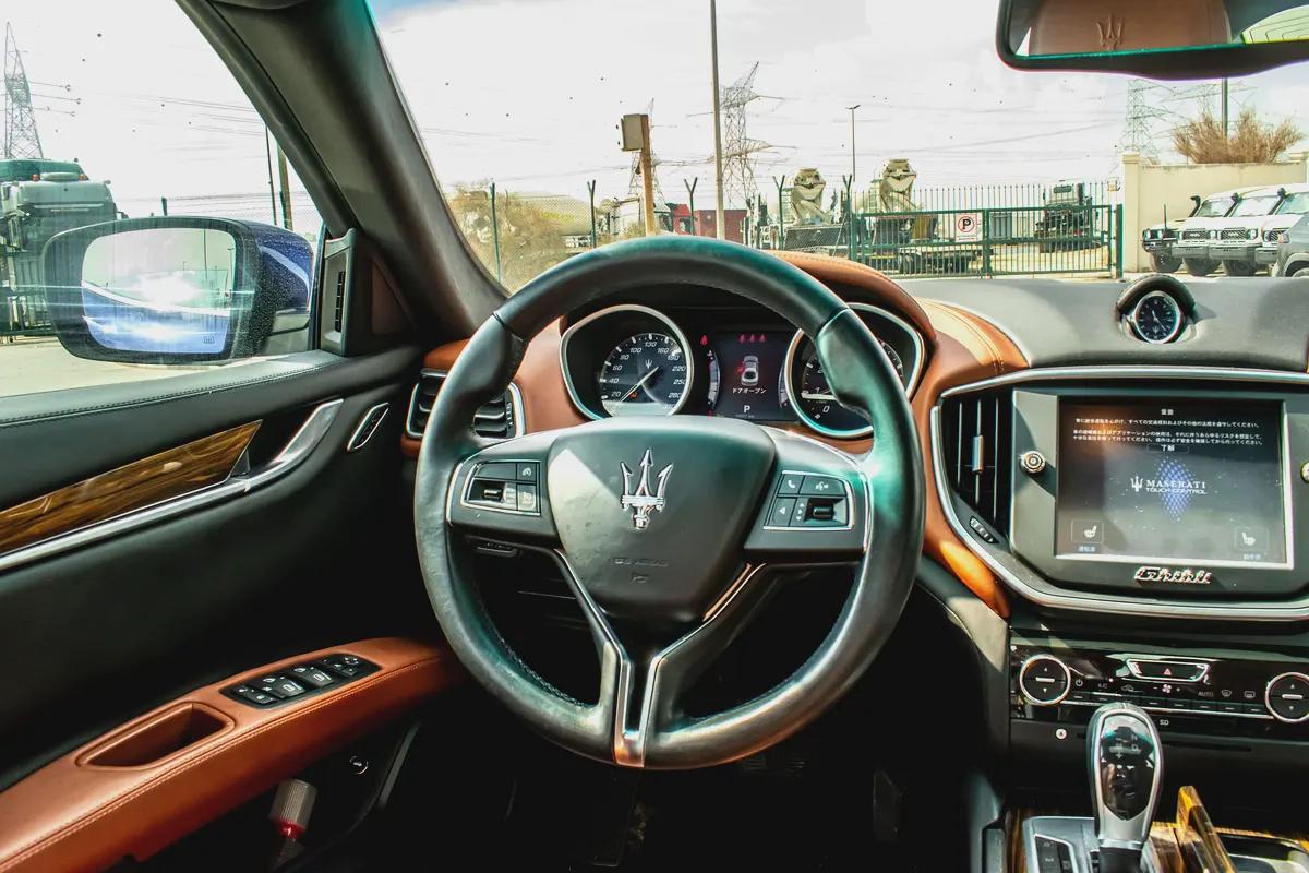 2014 - MASERATI GHIBLI - IMMACULATE CONDITION - ONLY 33,000 KM DONE-10-10