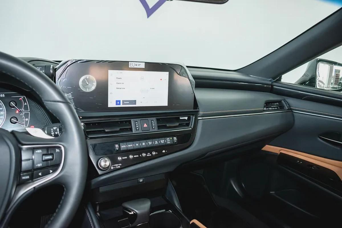 LEXUS WARRANTY UNTIL 2028 / 100,000KMS | GCC | 2.5L HYBRIB | 2400 PM-10-10