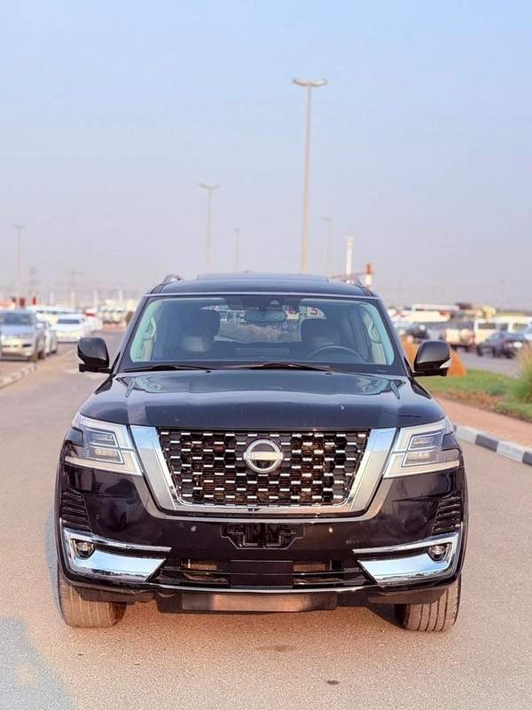 Nissan Armada SL Full option sunroof, leather seats original 2021