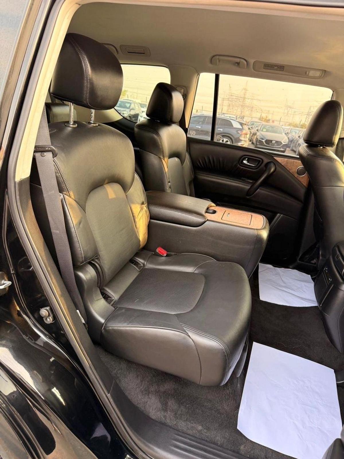 Nissan Armada SL Full option sunroof, leather seats original 2021-15-15