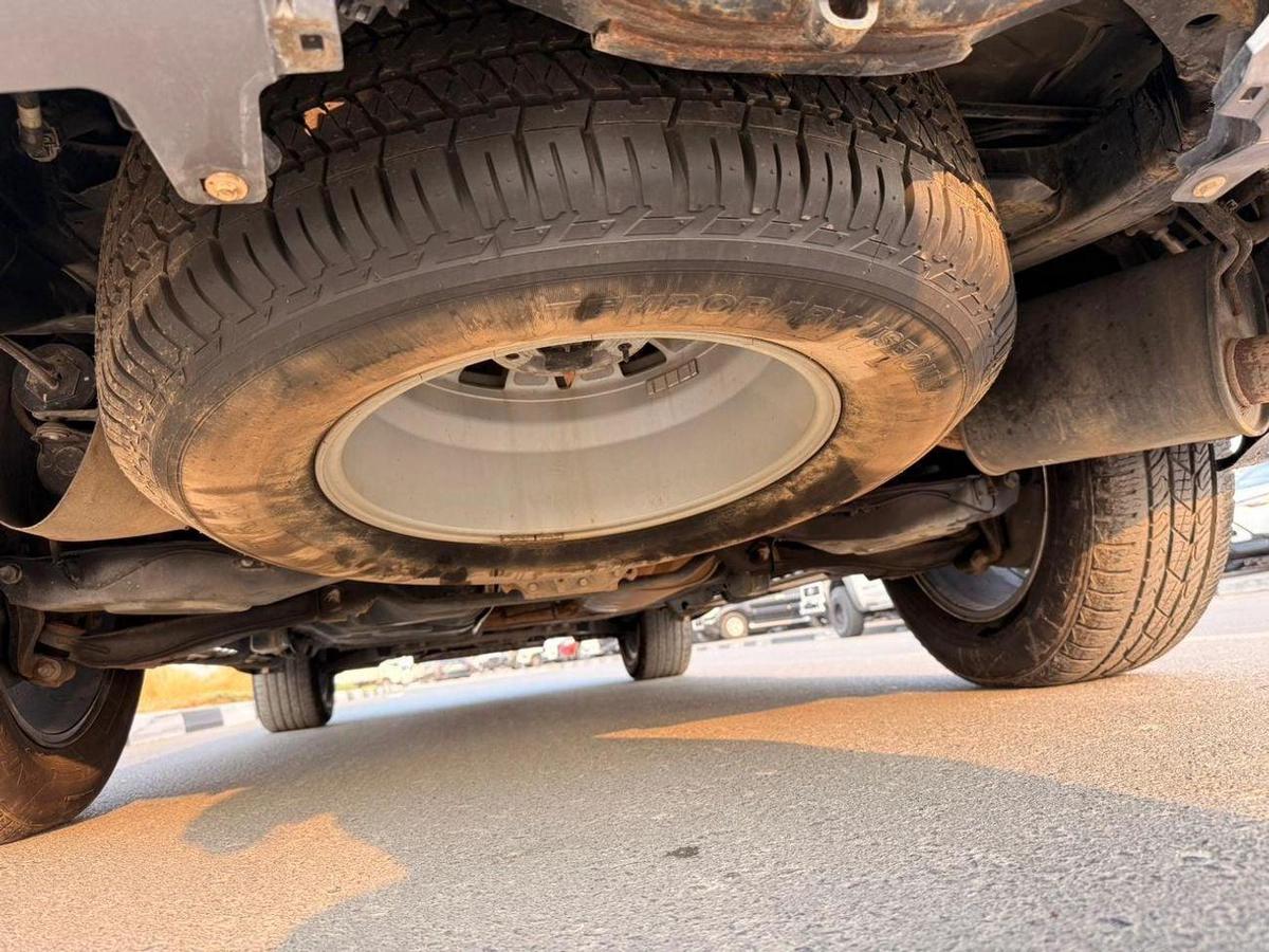 Nissan Armada SL Full option sunroof, leather seats original 2021-22-22