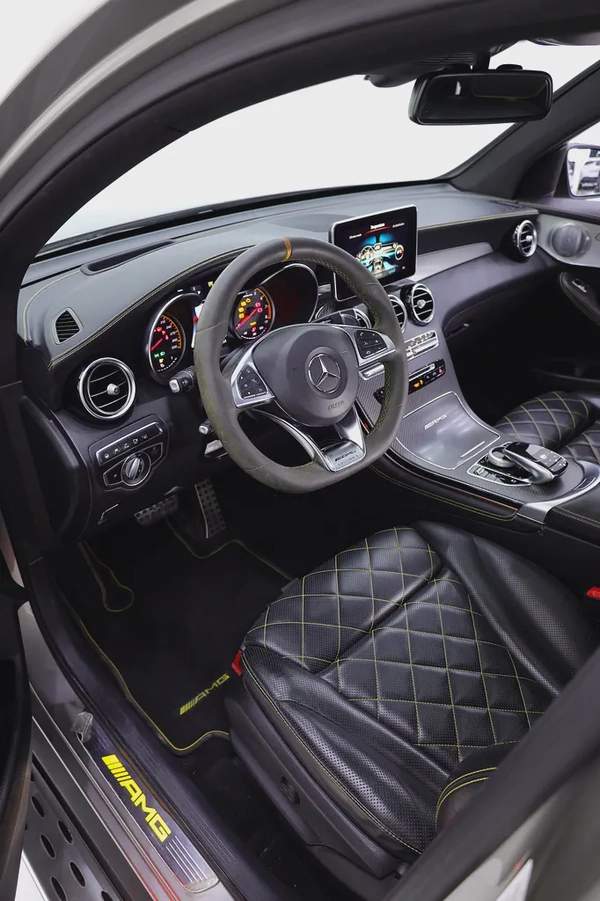 GLC 63 S - EDITION 1 - GCC - clean title - FULL CARBON PACKAGE - FULLY LOADED + warranty